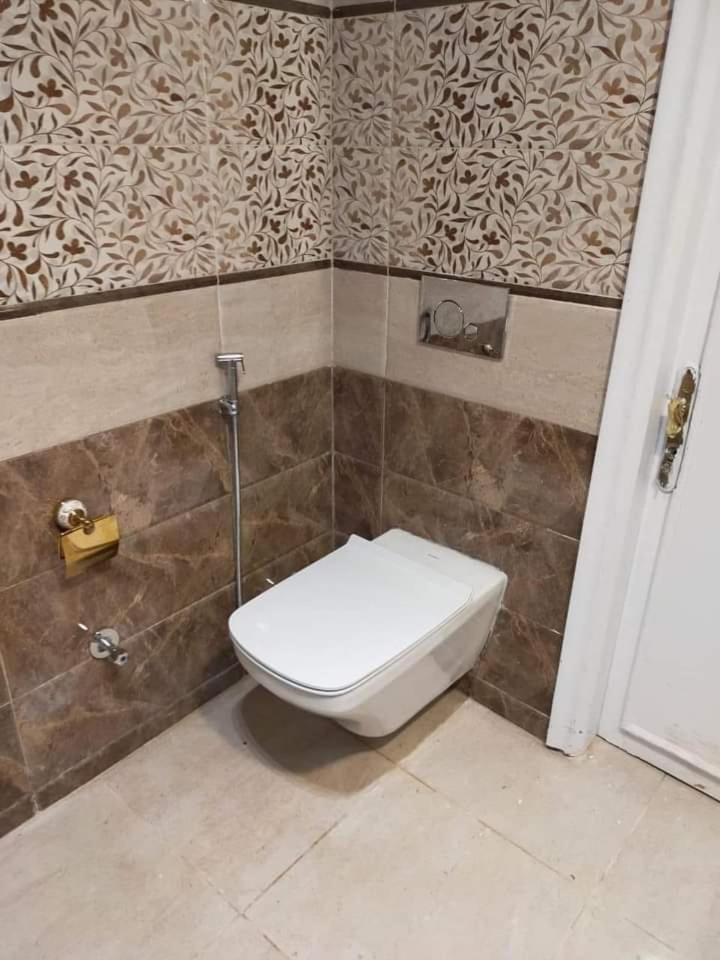 Wonderful 2bedroom Front Of Stars Mall 3 Cairo