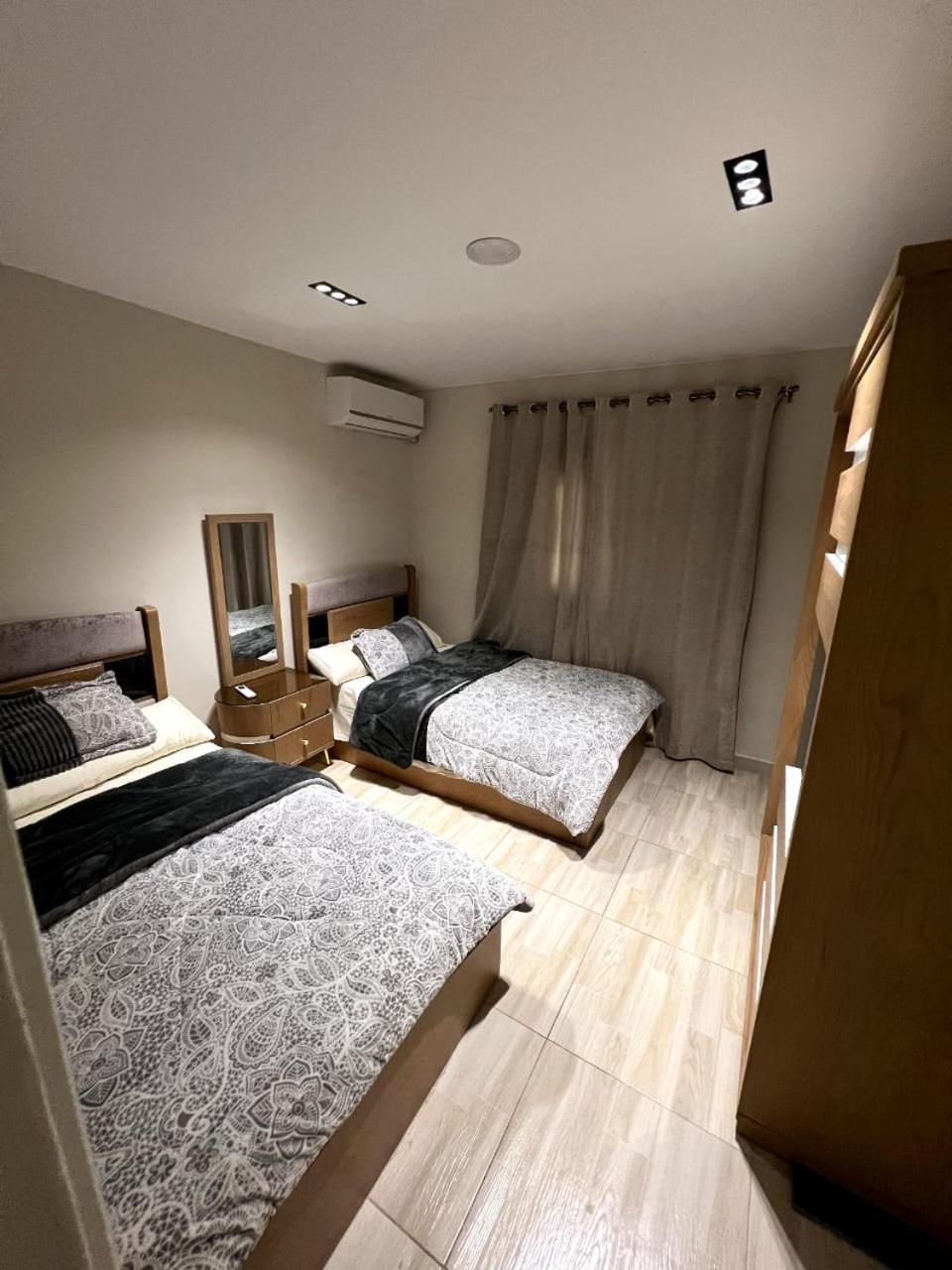 Apartment Wonderful 2bedroom Front Of Stars Mall 3 *