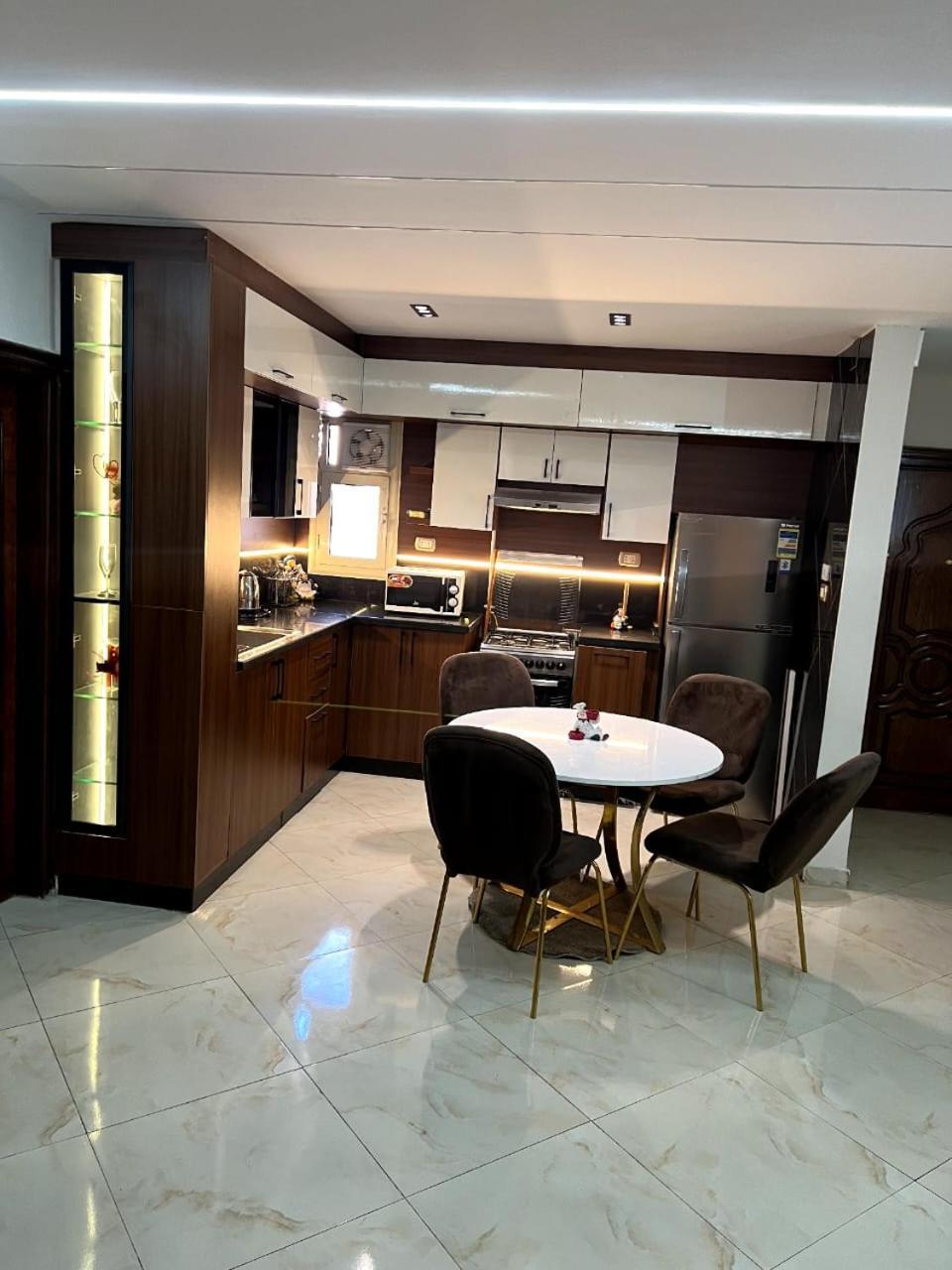 Apartment Wonderful 2bedroom Front Of Stars Mall 3